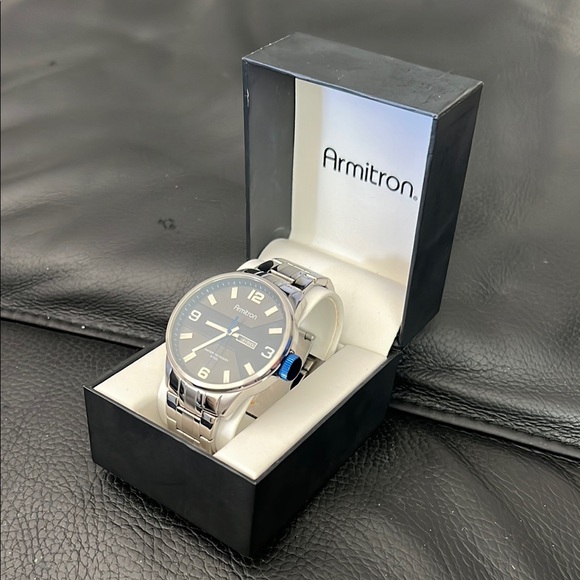 NWT Armitron Black Dial Silver Band Watch - Picture 5 of 5